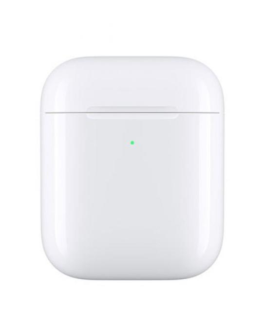 Does airpod best sale case charge wirelessly